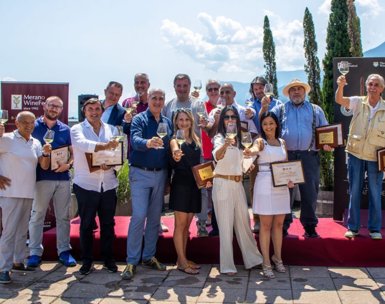 Guida The WineHunter 2024: Eccellenze Enogastronomiche