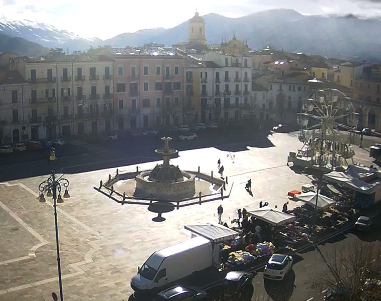 Ruota Panoramica in Piazza Ovidio