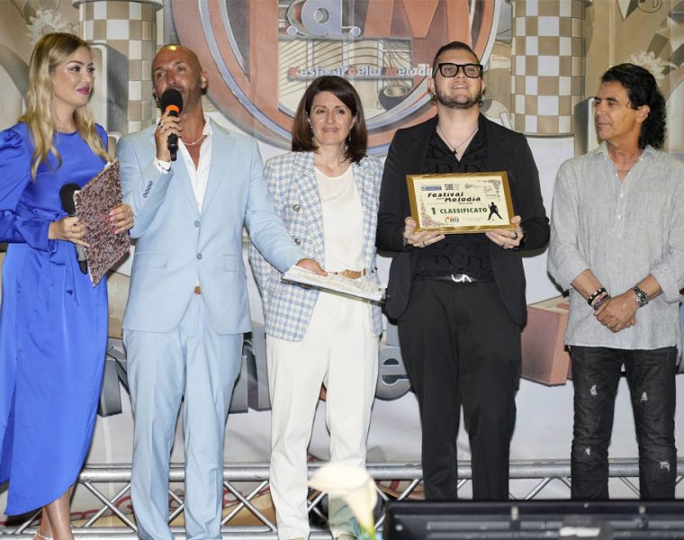 Lovlo debutta con il singolo "Catene"